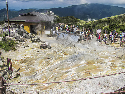 富士山地区的著名旅游景点大涌谷背景