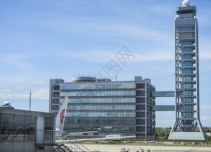 大阪机场塔楼背景