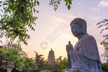 西安唐朝慈恩寺遗址公园石雕背景图片