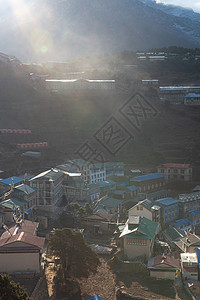 尼泊尔ebc徒步路线Nanche居民楼高清图片