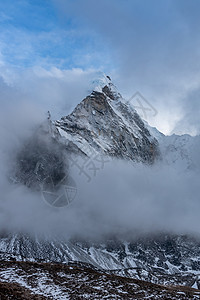 尼泊尔ebc雪山高清图片