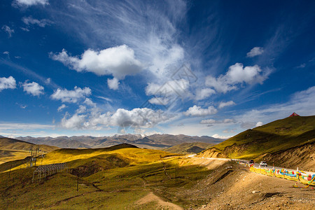 可爱分界线黄土高原和青藏高原的分界线拉脊山背景