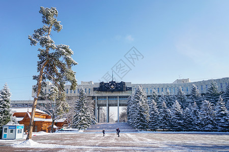 哈萨克斯坦阿拉木图潘菲洛夫28勇士纪念公园大门建筑图片