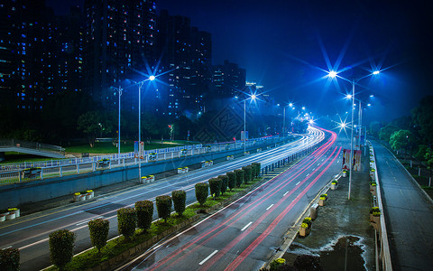 南昌道路夜景·高清图片