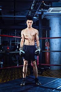 男性拳击运动员图片