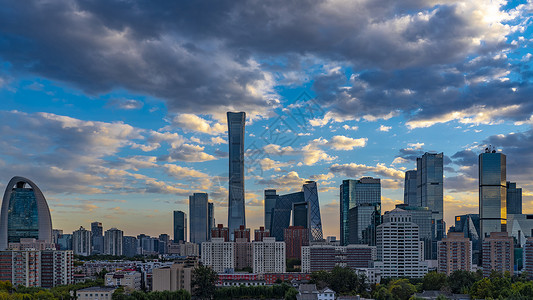 晚霞多云北京国贸建筑群背景图片