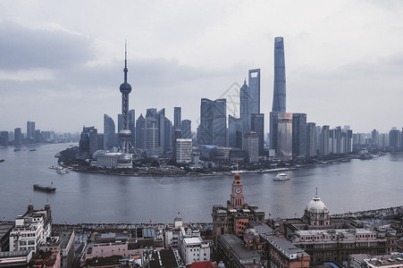 上海黄浦江畔外滩建筑背景图片