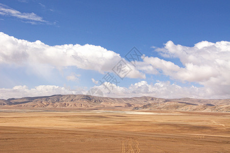 西藏阿里自然风景图片