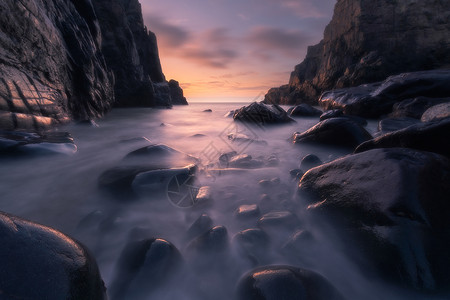 山间夕阳山间日落背景