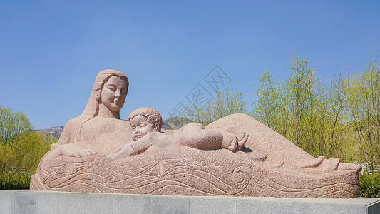黄河母亲像雕塑雕像的高清图片
