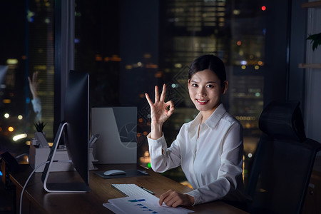 职场女性加班人物高清图片素材