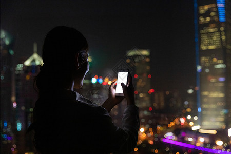 女性夜景人像背景图片