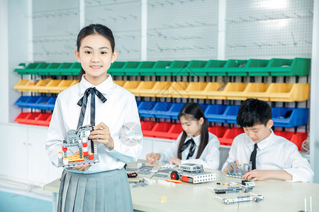 电子学习初中生手工积木课背景