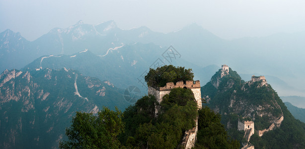 小西沟山脉长城风光背景