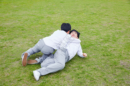 小学校服小学生打架背景