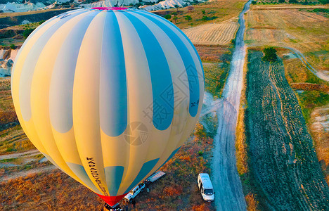 黄色热气球卡帕多奇亚热气球之旅背景