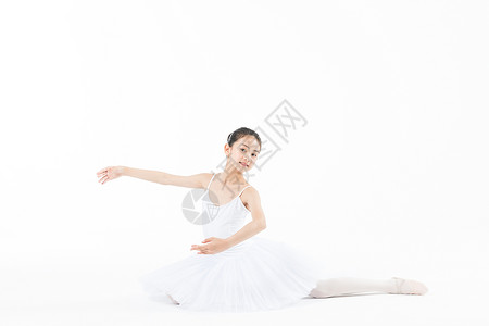 小女孩跳芭蕾舞高清图片