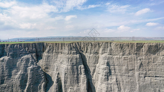 新疆峡谷峭壁背景图片