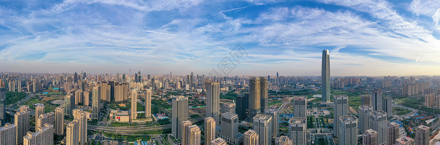 城市地标高楼群天际线全景长片背景图片
