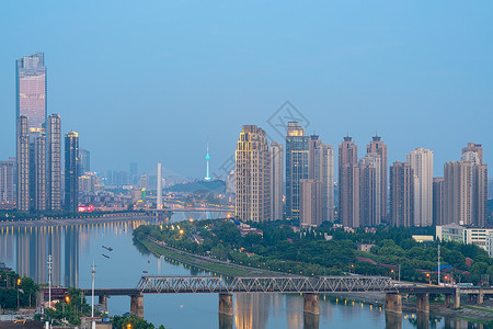 城市江景天际线建筑群夜景高清图片素材