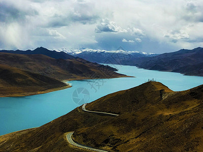 羊卓雍措山地湖泊高清图片