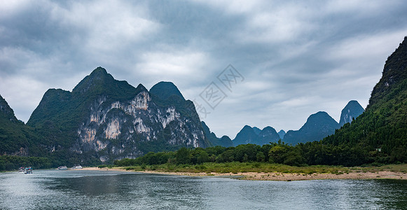 桂林市阳朔县的九马画山风光背景