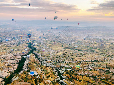 卡帕多奇亚热气球高清图片