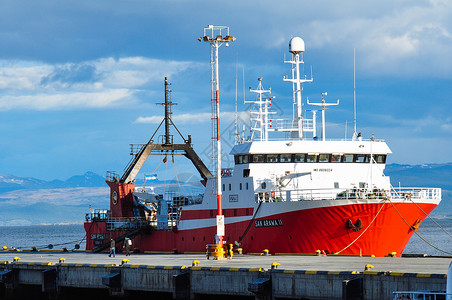 南极科考船交通工具南极洋高清图片