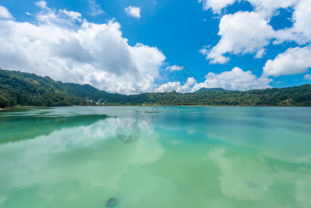 印尼风光印尼美娜多湖边风光背景