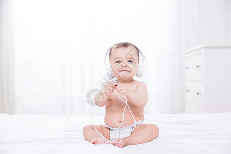 儿童耳机素材外国婴儿听音乐背景