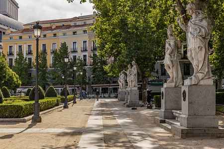 西班牙马德里皇宫花园图片