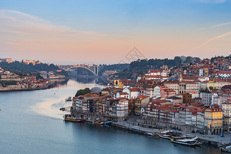 葡萄牙有轨里斯本杜罗河利贝拉码头城市风光背景