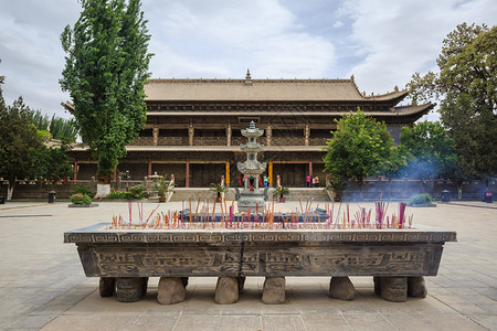 张掖大佛寺古代丝绸之路高清图片