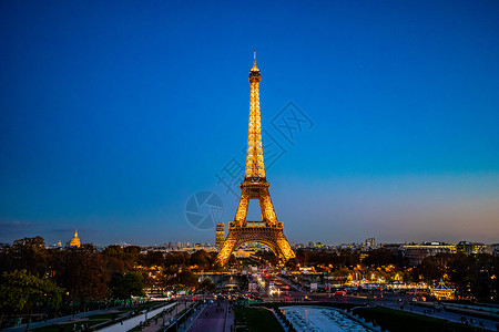 福州地标性建筑法国巴黎埃菲尔铁塔背景