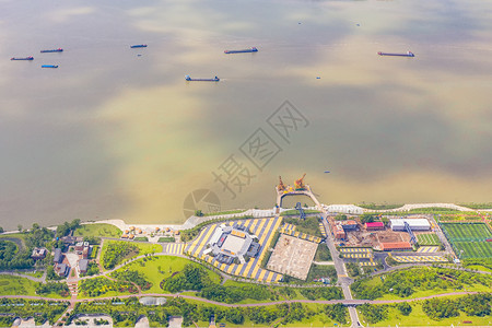 湖南岳阳长江江滩背景图片