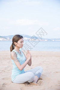 人物素材柴静海边夏日美女冥想背景