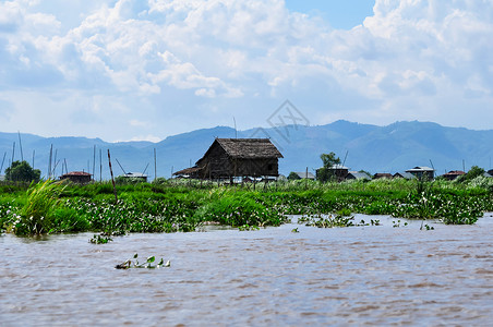 缅甸水上村落图片
