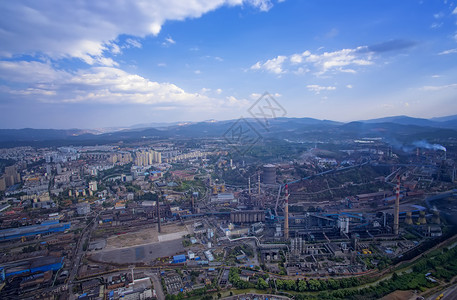 大气航拍钢铁厂全景背景图片