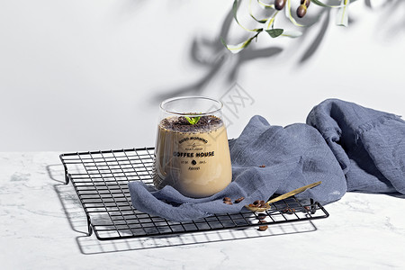 盆栽和咖啡奶茶背景
