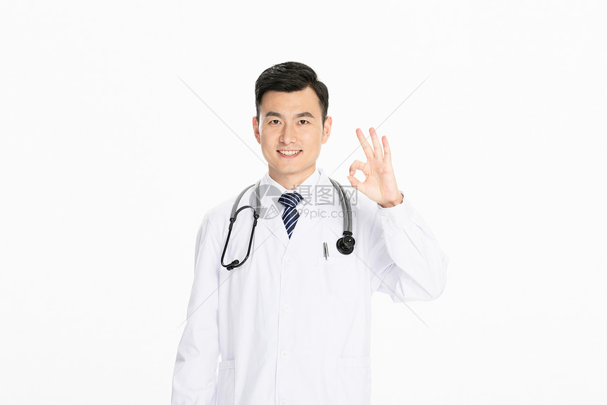 男性医生比ok手势图片