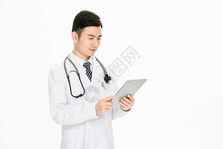 男性医生使用平板背景图片
