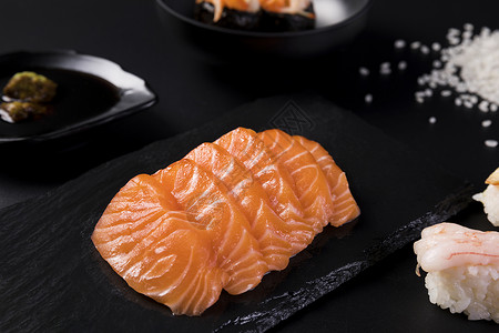 日料寿司三文鱼捕捞高清图片