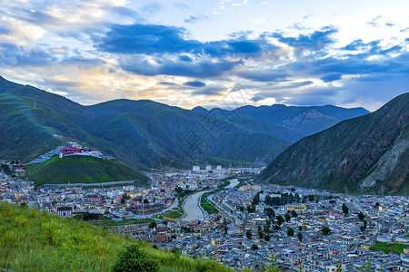 藏民村庄玉树村庄俯瞰背景