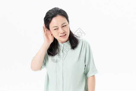 耳朵疼痛中年女性听力问题背景