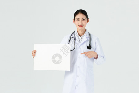 女医生手持白纸形象背景图片