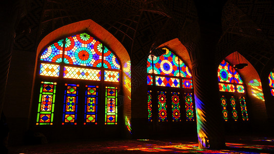 伊朗粉红清真寺彩色玻璃背景图片