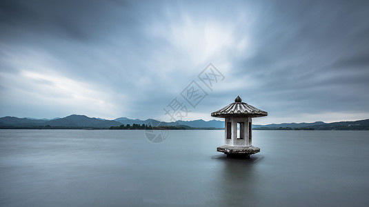 阴天的杭州西湖风光高清图片