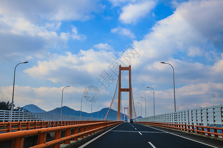 矮寨盘山公路跨海大桥背景