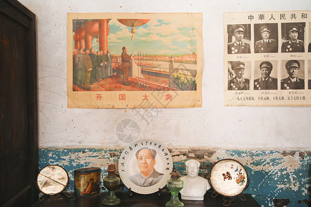 农民海报山西农民民房内摆放的毛主席像【媒体用图】（仅限媒体用图，不可用于商业用途）背景
