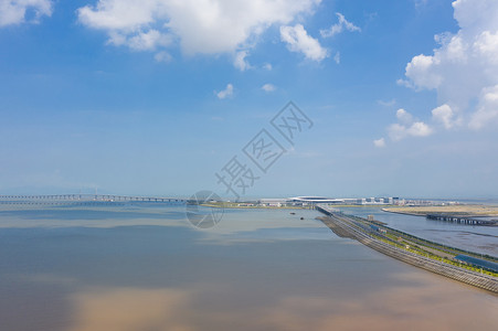 广东珠海遥看港珠澳大桥高清图片